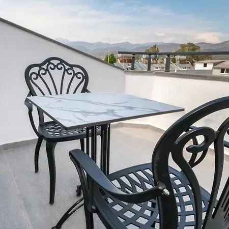 Alesta Seaside Otel *