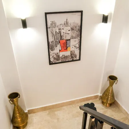 Alesta Seaside 酒店 *